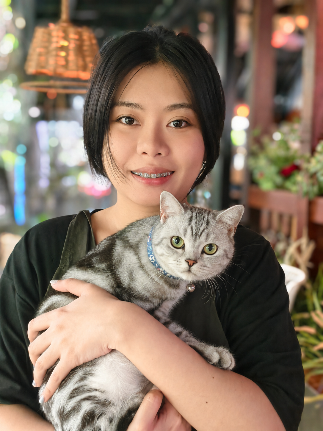 เจ้าหมูสับ ตัวซนประจำร้านคดข้าว